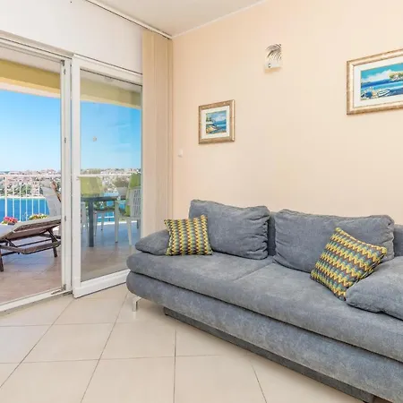 Gorgeous In Okrug Gornji With House Sea View Apartment *